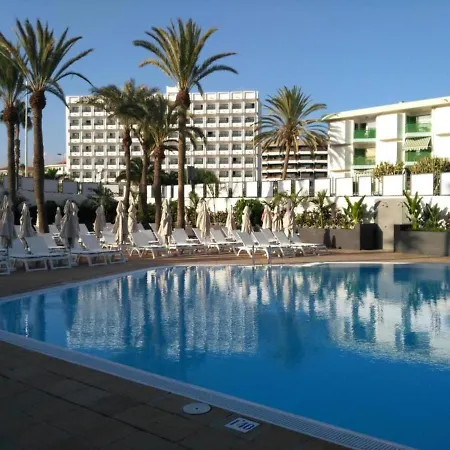 Lm Double Deluxe Con Vistas Laterales Al Mar Y Media Pension, Solo Adultos 아파트 *