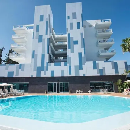 Lm Double Deluxe Con Vistas Laterales Al Mar Y Media Pension, Solo Adultos 아파트 *