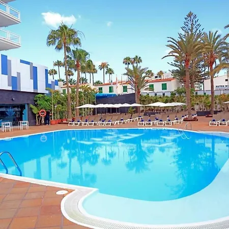 Lm Double Deluxe Con Vistas Laterales Al Mar Y Media Pension, Solo Adultos